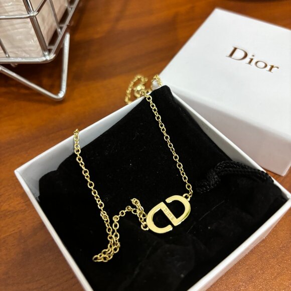 Dior Gold Necklace with Pearl and Star Charm - Picture 1 of 7